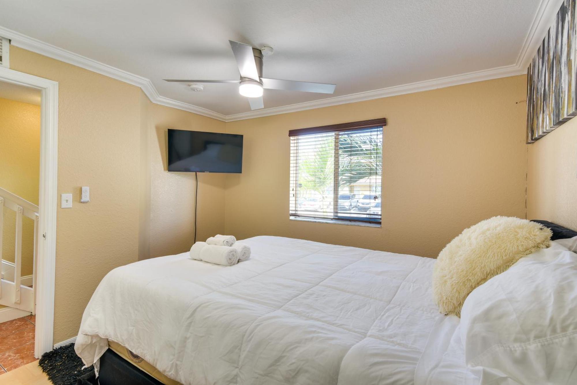 Opa-Locka Townhome, 15 Mi To Miami Beach! Exterior foto